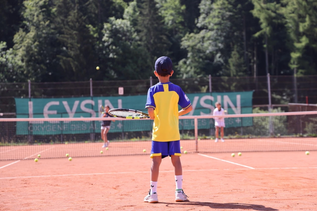 Village Camps International Summer Camp Leysin, Switzerland 2025-08-09 https://www.villagecamps.com/journals_admin/images/2615-7351-tennis 665.jpg